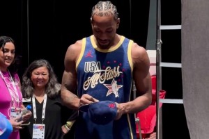 麒麟臂看着都吓人！伦纳德第七次现身全明星赛